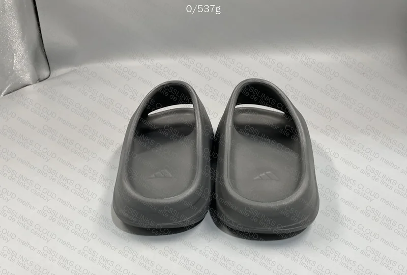 Yeezy Slide 3