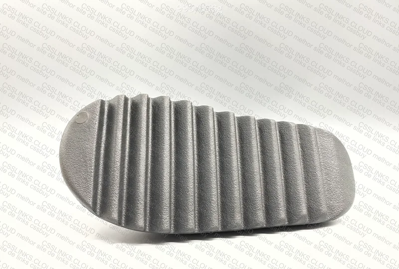 Yeezy Slide 3
