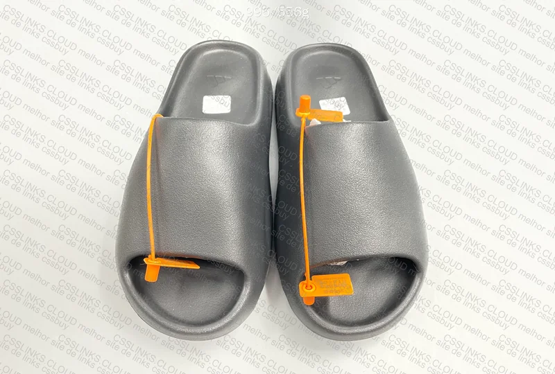 Yeezy Slide 5
