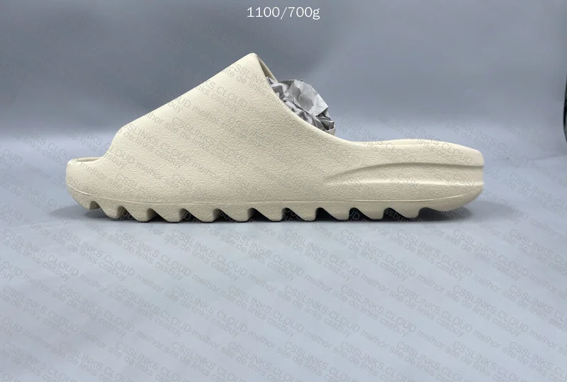 Yeezy Slide 4