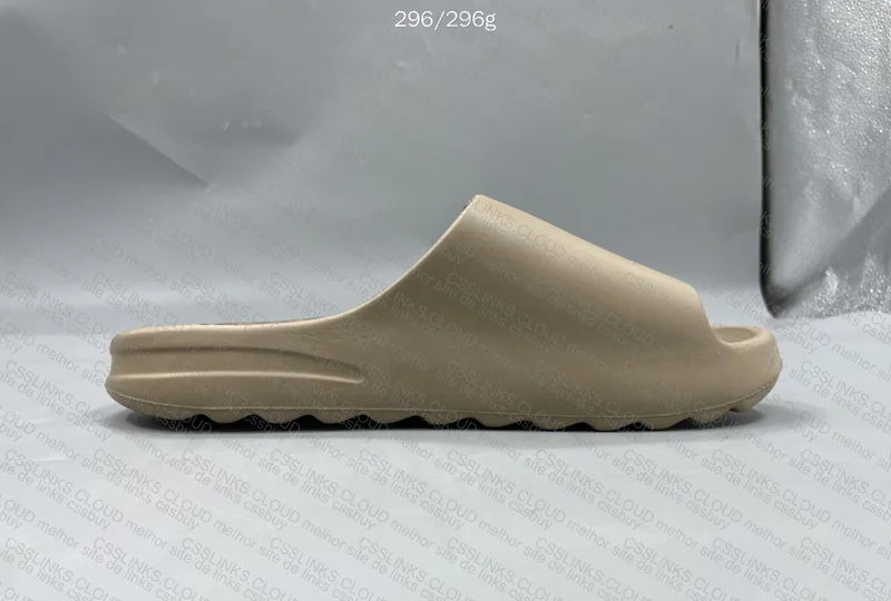 Yeezy Slide 3