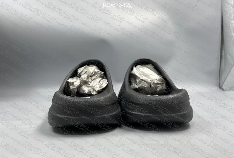 yeezy slide 4