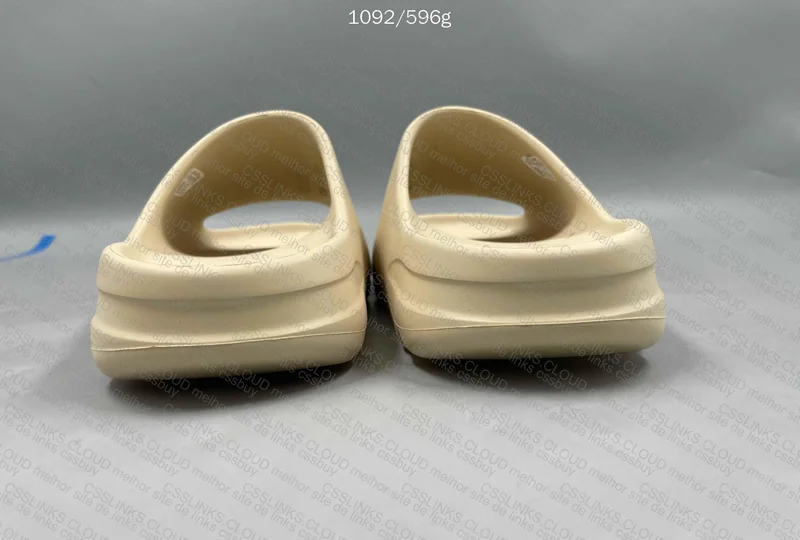 Yeezy Slide 3