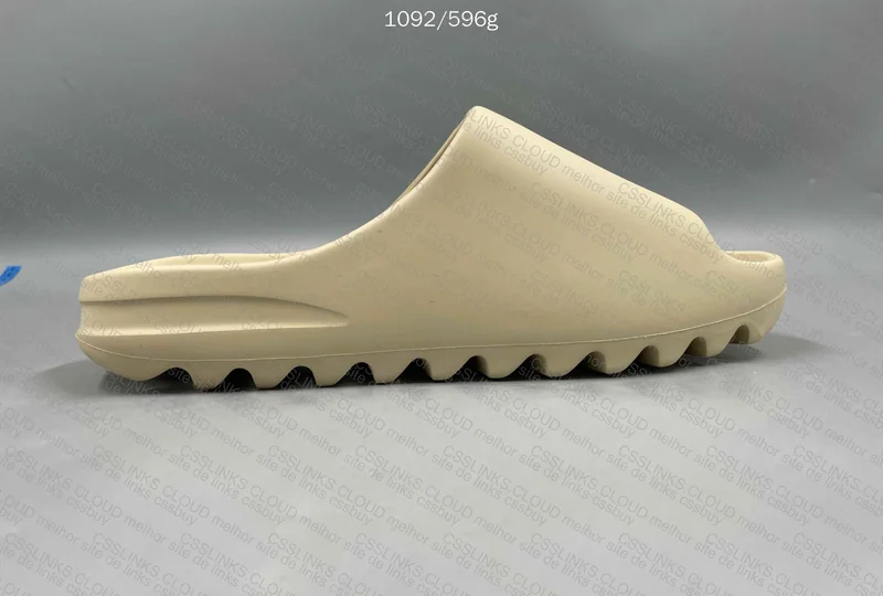 Yeezy Slide 4