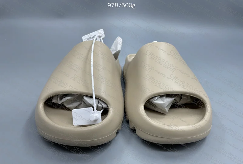 Yeezy Slide 3