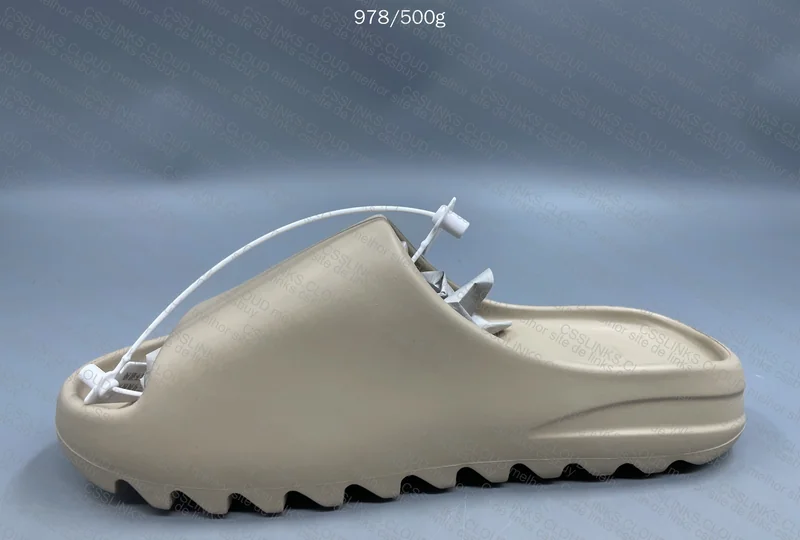 Yeezy Slide 7