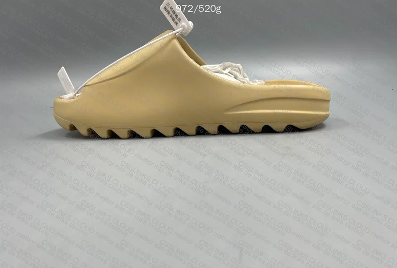 Yeezy Slide 6