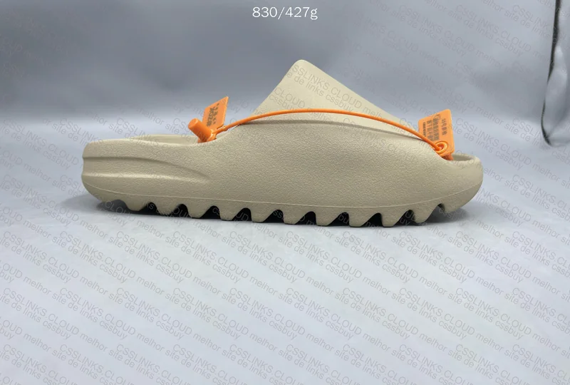 Yeezy slide 3