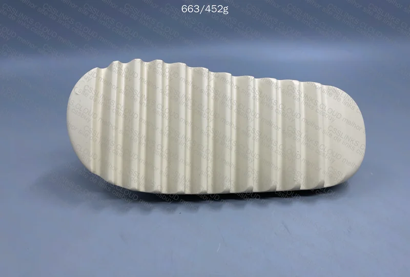 Yeezy Slide 8