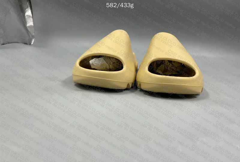 Yeezy Slide 2
