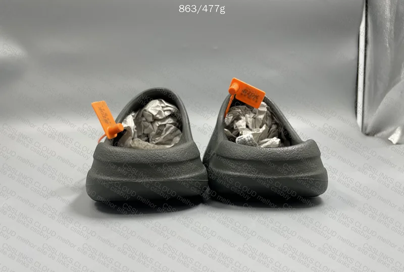 Yeezy Slide 3