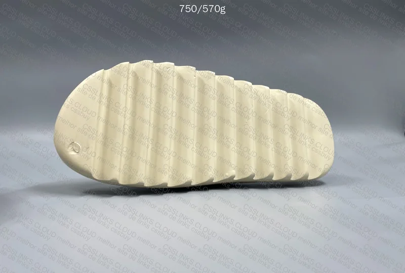 Yeezy Slide 10