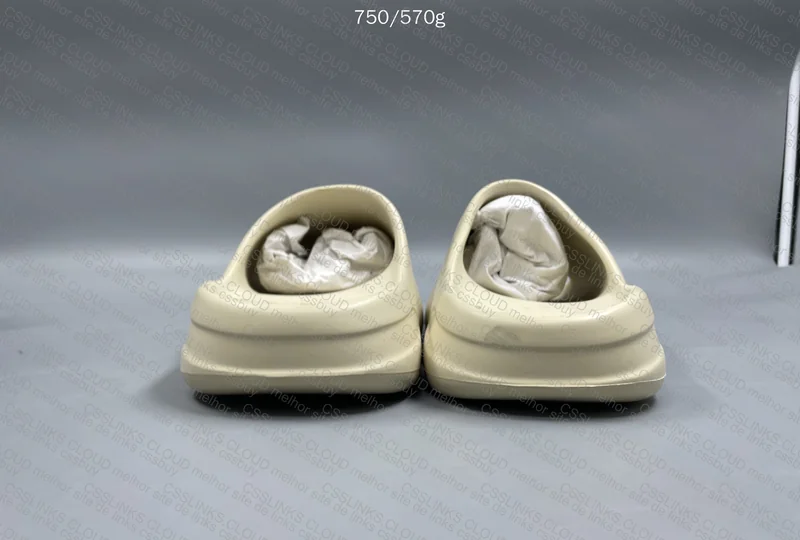 Yeezy Slide 3