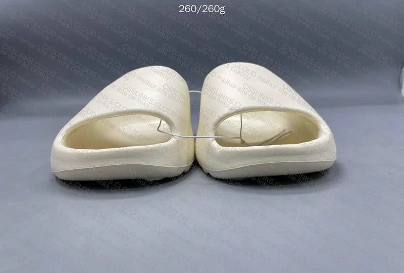 Yeezy Slide 3