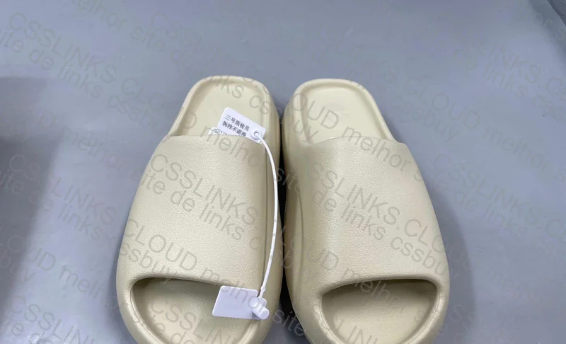 Yeezy Slide