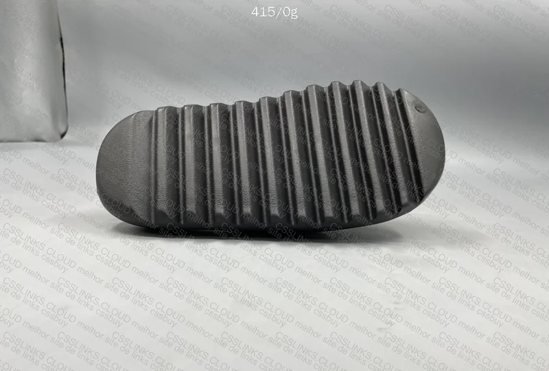 Yeezy Slide 3