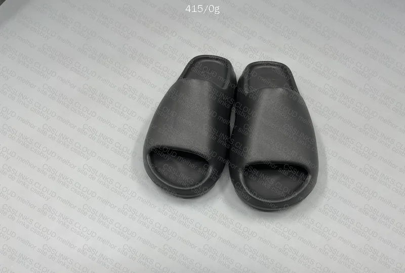 Yeezy Slide 4