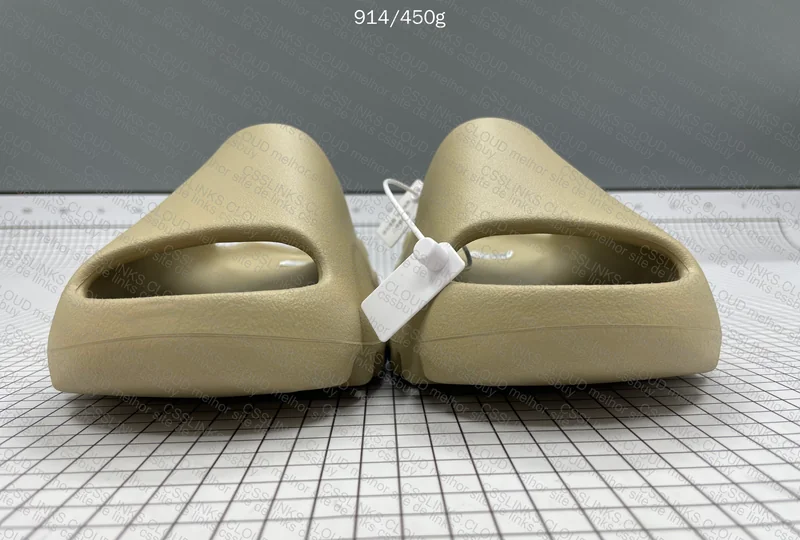 Yeezy Slide 9