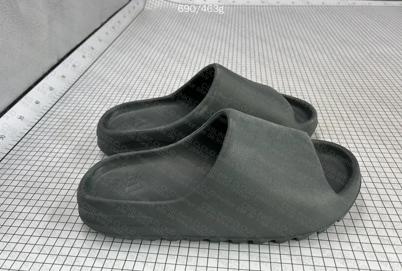 Yeezy slide 2