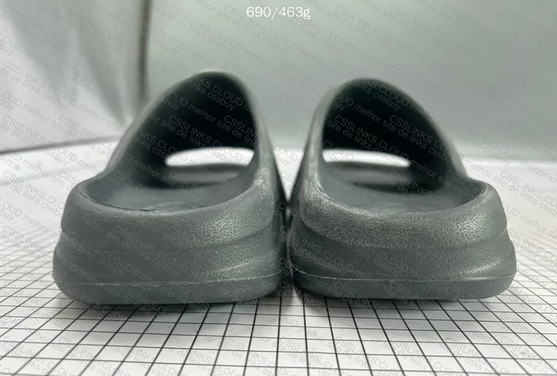 Yeezy slide 5