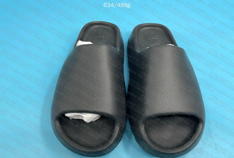 Yeezy Slide