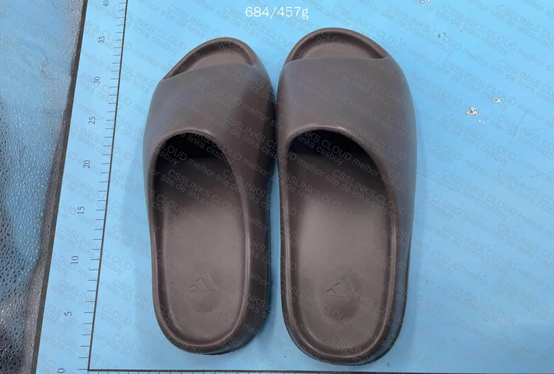 Yeezy Slide