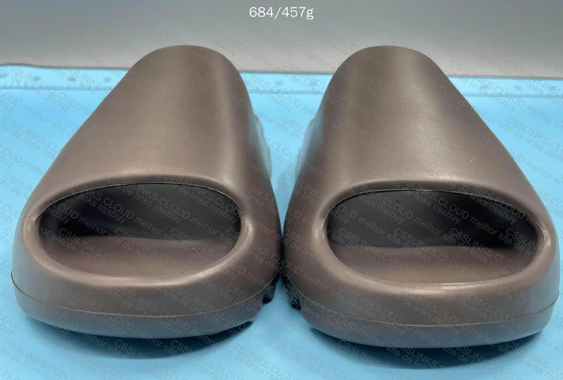 Yeezy Slide 3