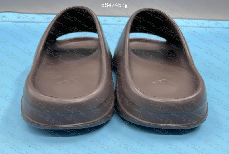 Yeezy Slide 4