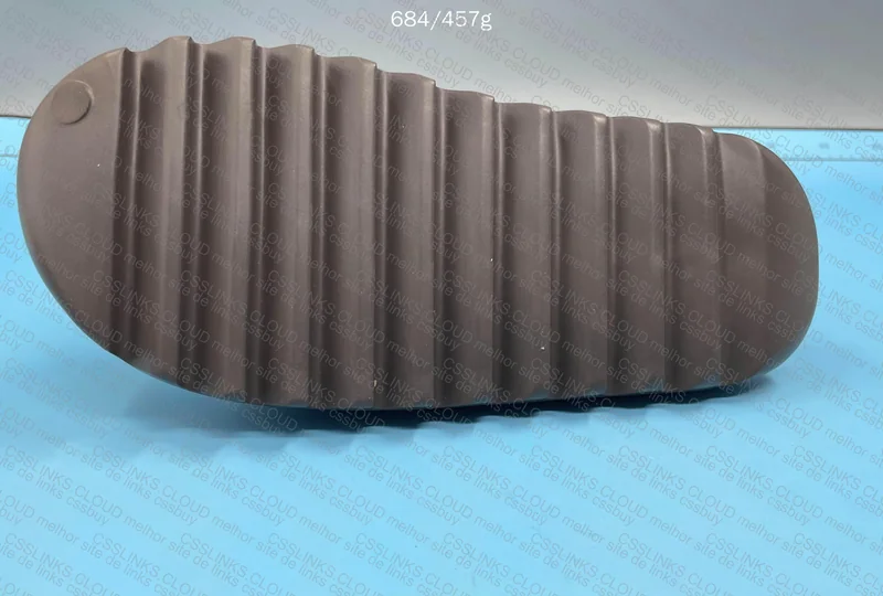 Yeezy Slide 7
