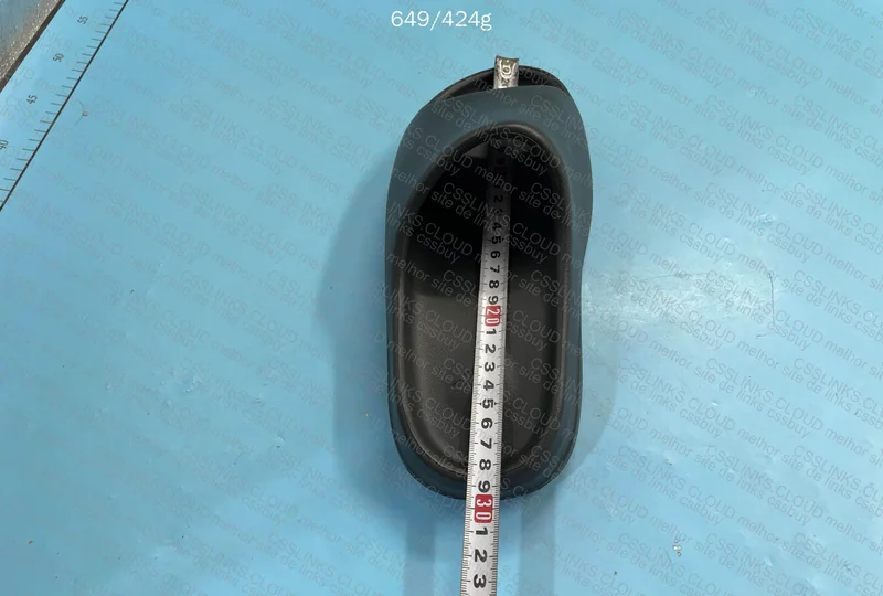 Yeezy Slide 9