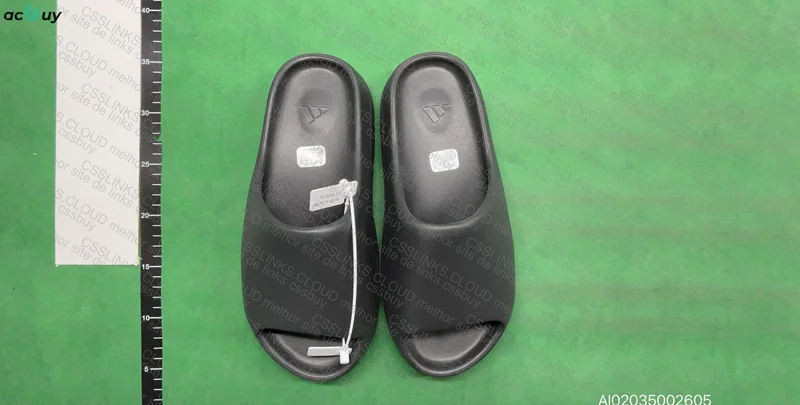 yeezy slide 3