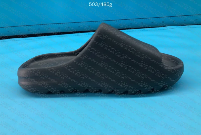 Yeezy Slide 10