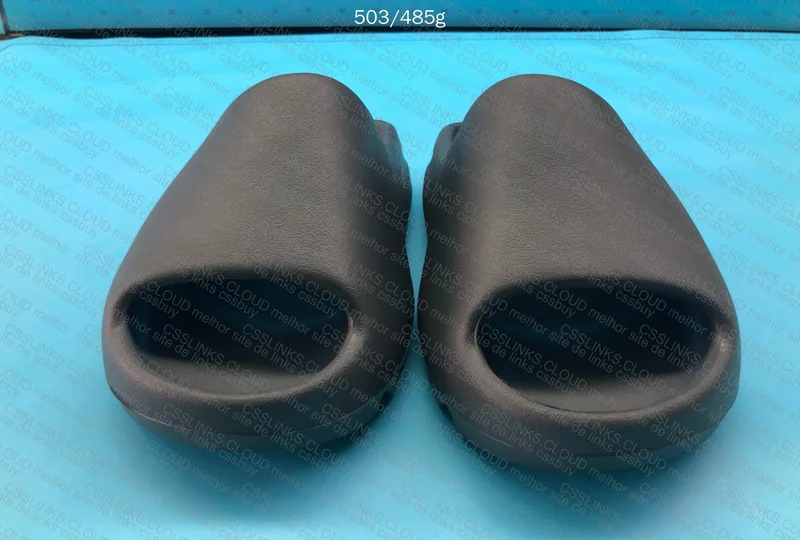 Yeezy Slide 4