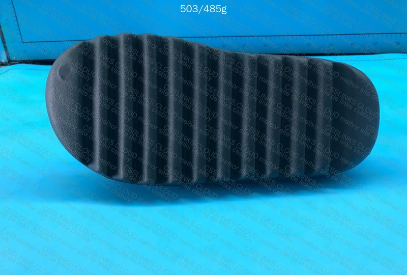 Yeezy Slide 6