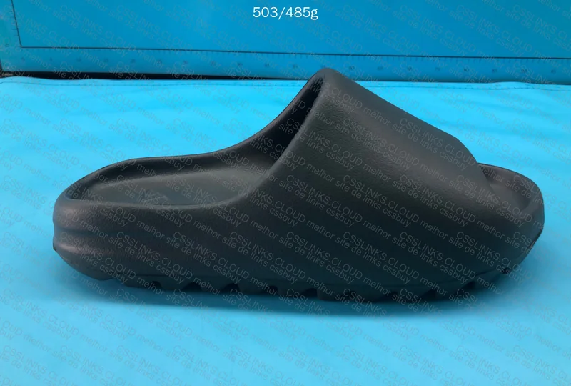 Yeezy Slide 7