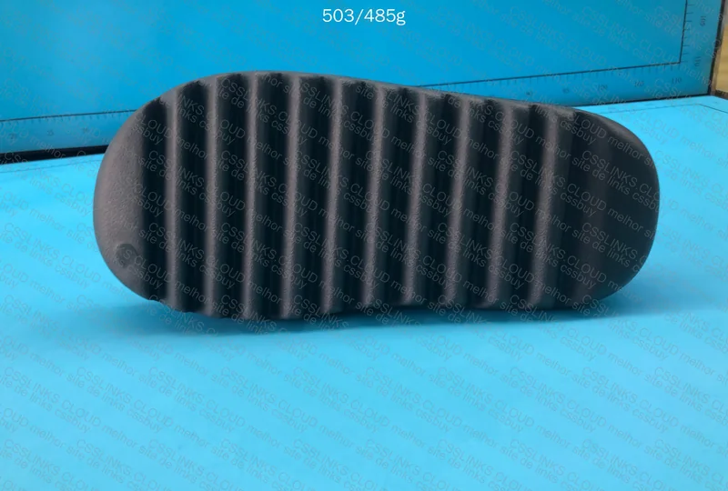 Yeezy Slide 9