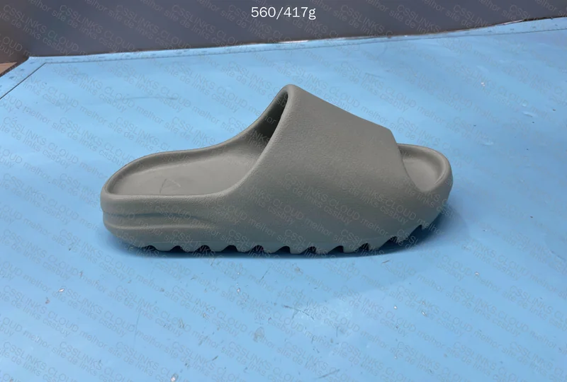 yeezy slide 4