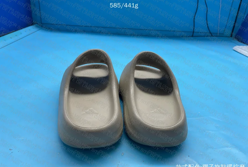 yeezy slide 2