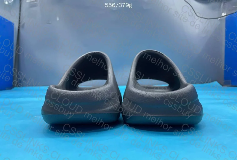 Yeezy slide 3