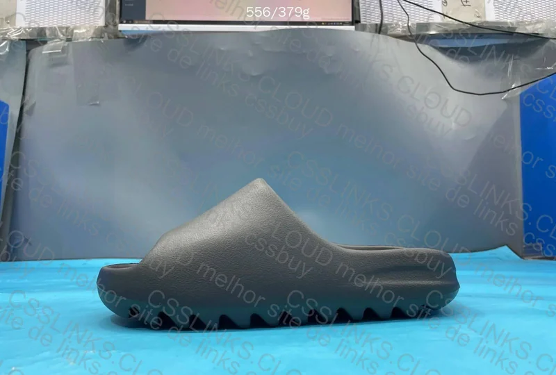 Yeezy slide 5