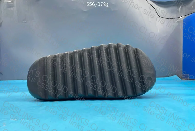 Yeezy slide 8