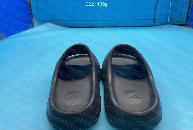 Yeezy Slide