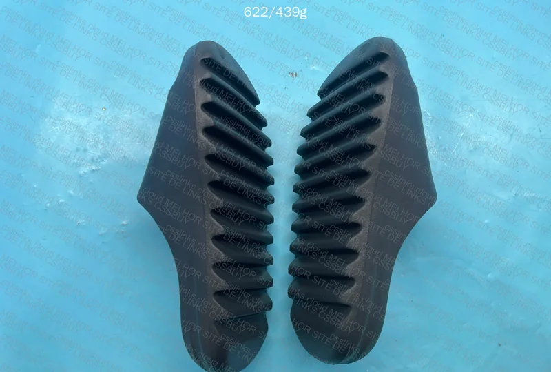 Yeezy Slide 6