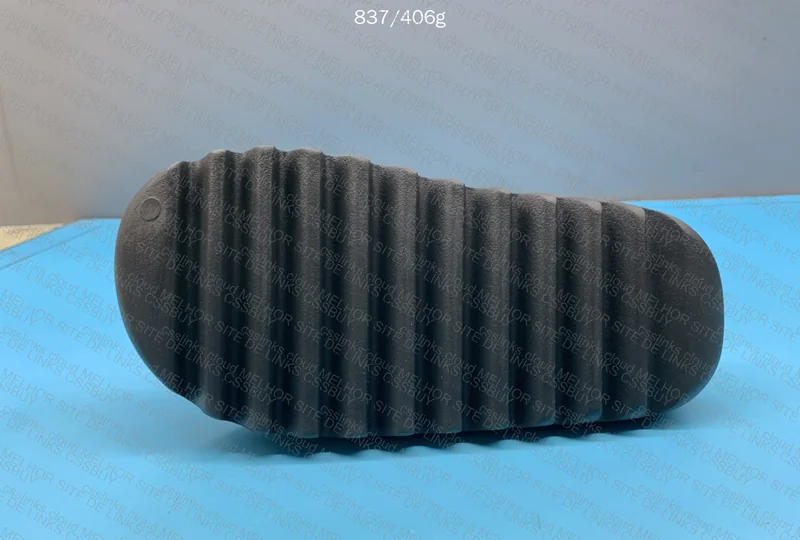 YEEZY SLIDE 6