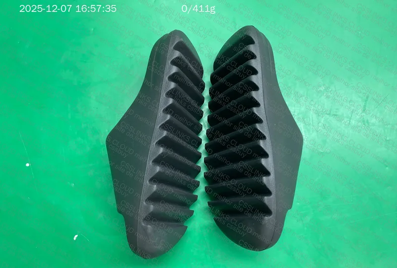 Yeezy Slide 5