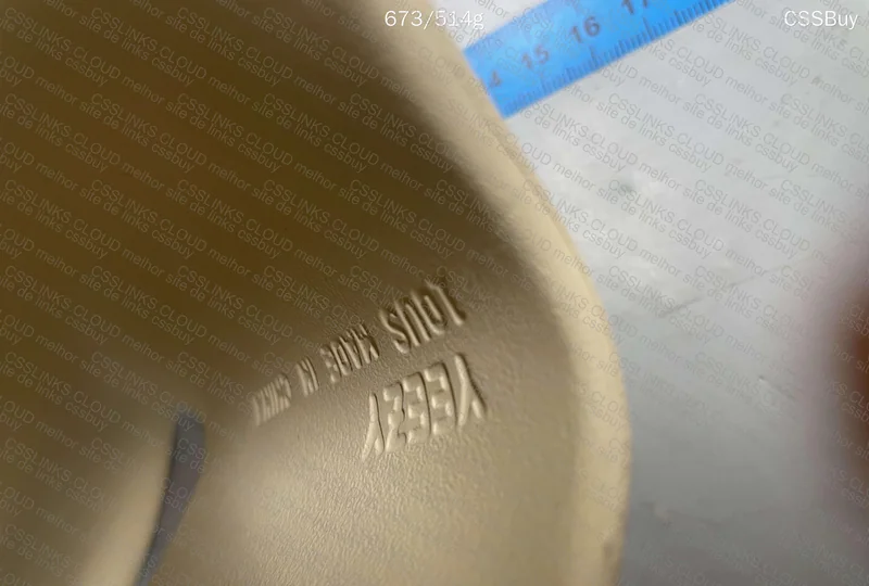 Yeezy slide 28Y 6