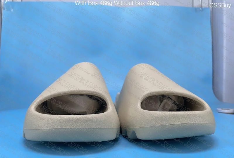 Yeezy Slide 28y