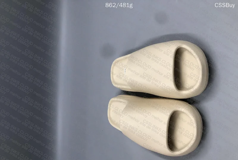 Yeezy Slide 28y