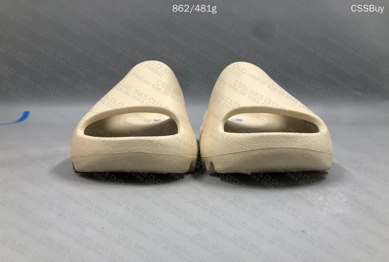 Yeezy Slide 28y 2