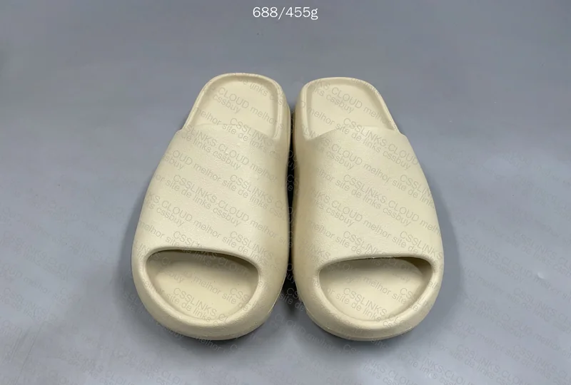 yeezy Slide 55y